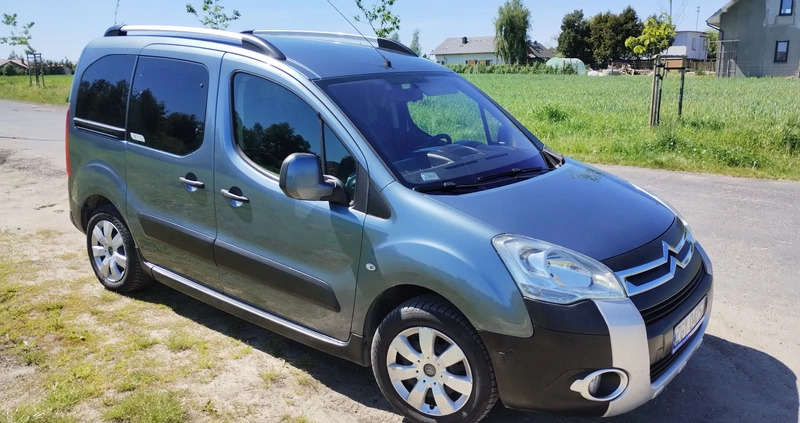 Citroen Berlingo cena 20900 przebieg: 228000, rok produkcji 2010 z Bełżyce małe 29